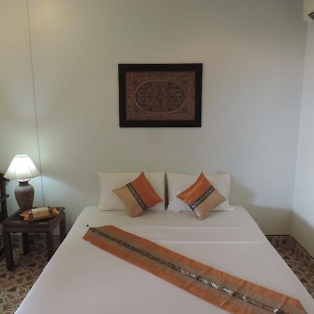 Orchid House Pantai Kamala Luaran gambar